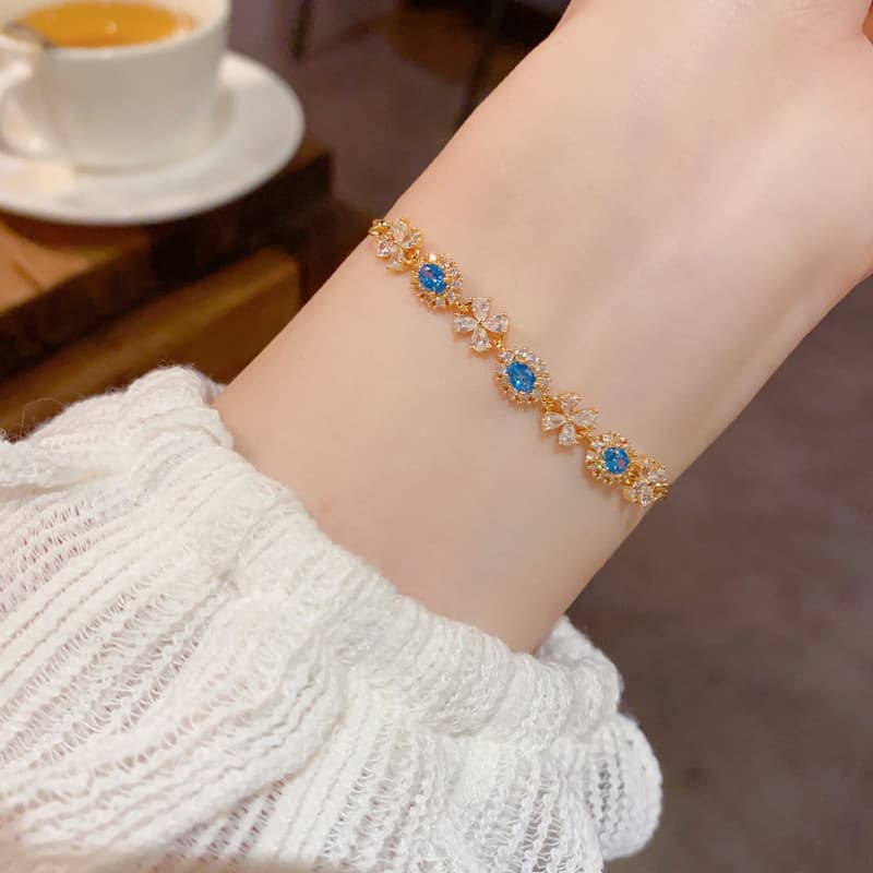 Floating Jade Mountain · Bracelet 3