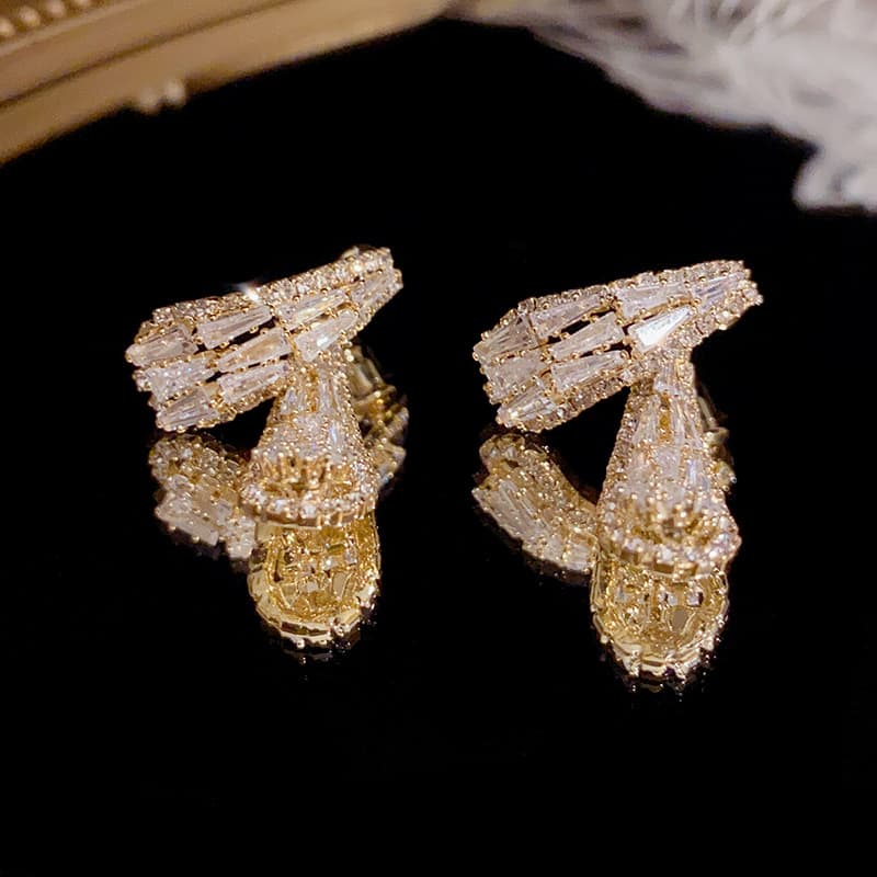 Phoenix Perch · Earrings 3