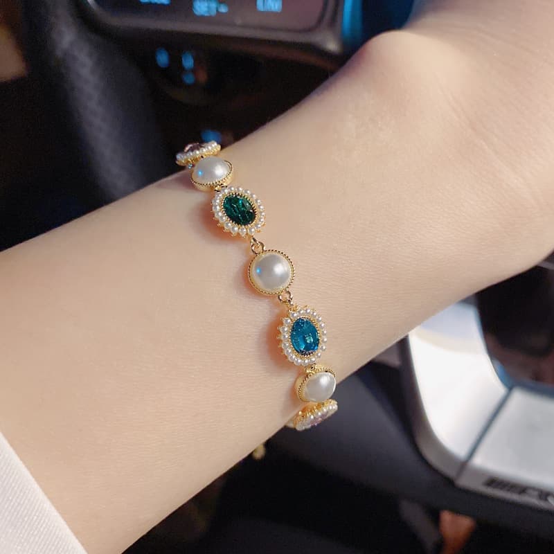 Pillar of the Sky · Necklace 6