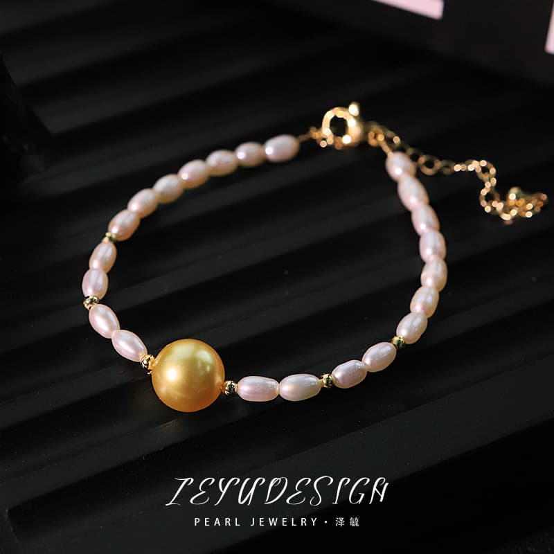 Abyssal Glow · Necklace 3