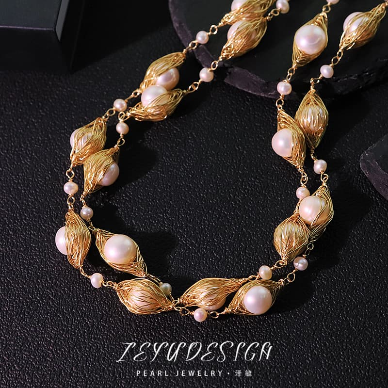 Coin Pearl Bracelet 2