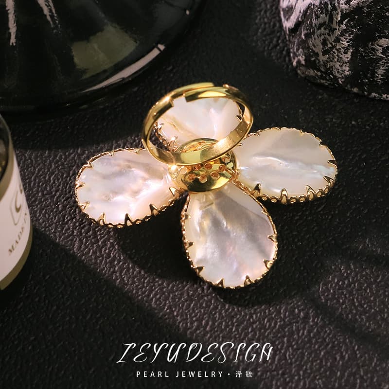 Edison Pearl Bracelet