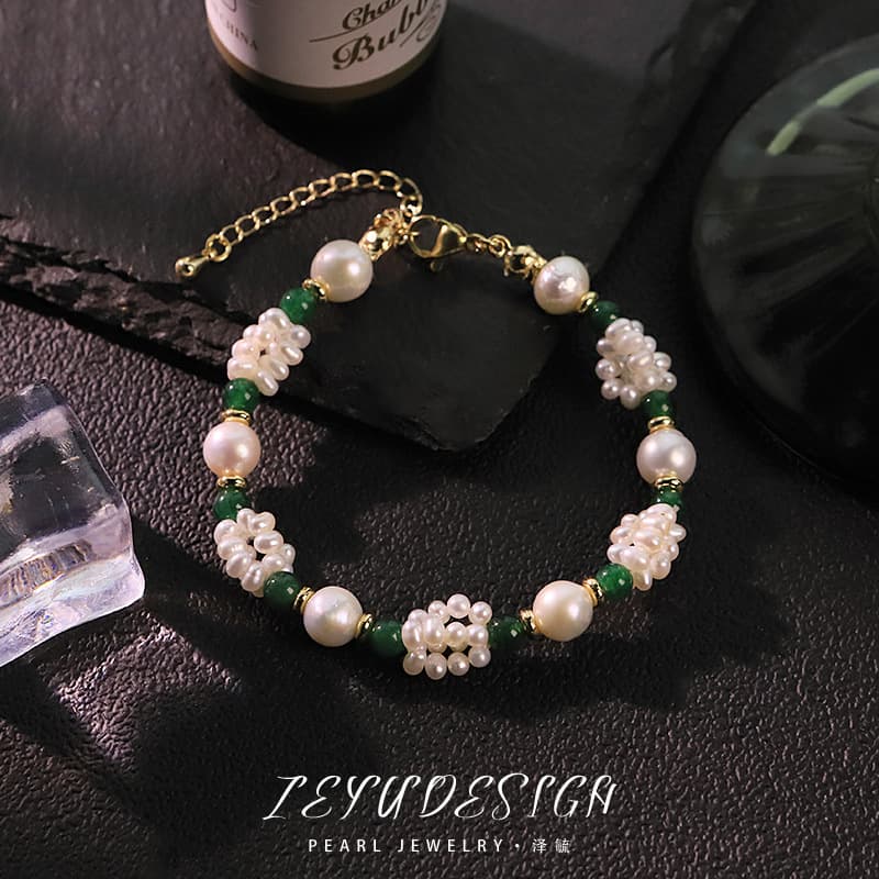 Circle Pearl Bracelet 3
