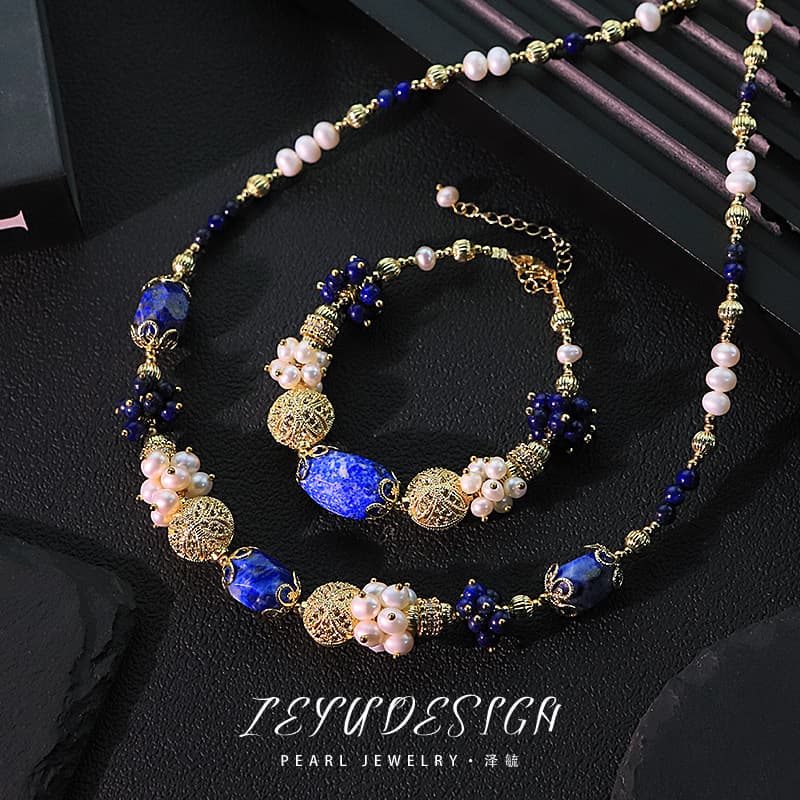 Oval Pearl Bracelet