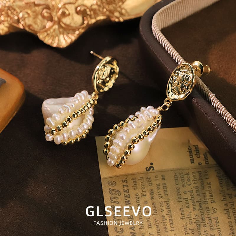 The Golden Petal - Earrings 2