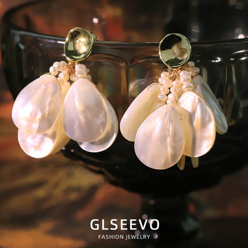 The Shell Bloom - Earrings 2