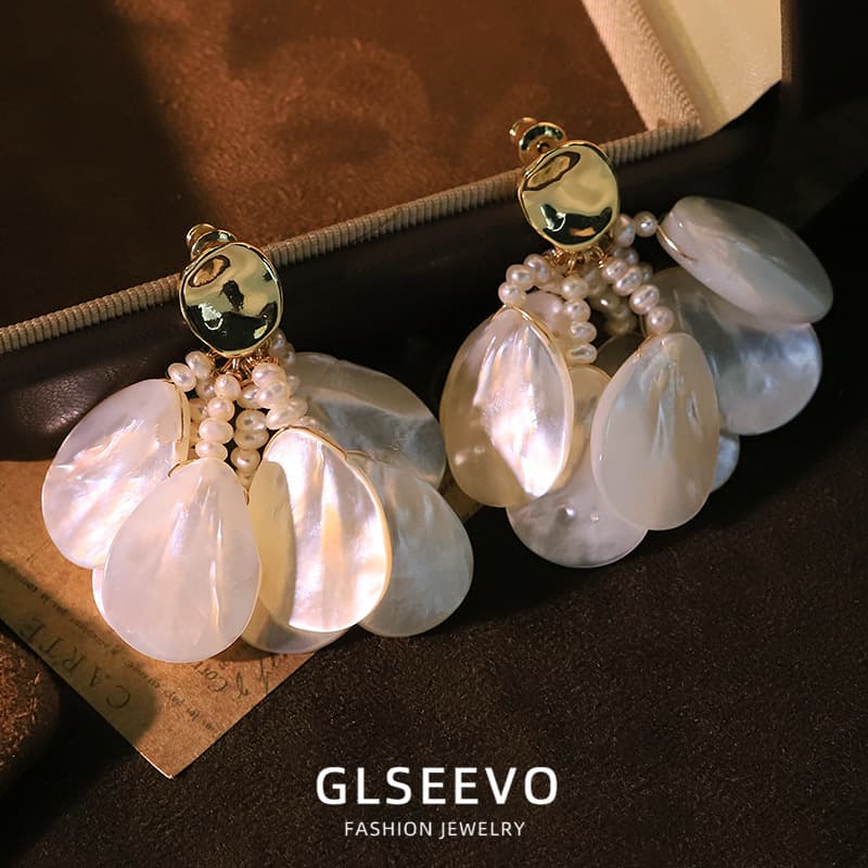 The Shell Bloom - Earrings 6