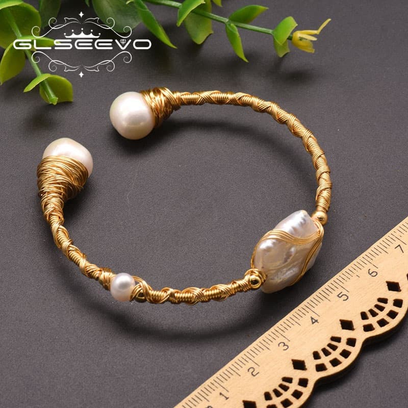 The Shell Twist - Bracelet