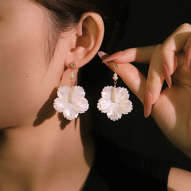 The Dewflower - Earrings 2